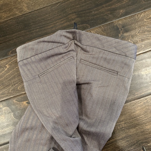 BCBG brown chevron stripe trousers 🤎 - Picture 5 of 5